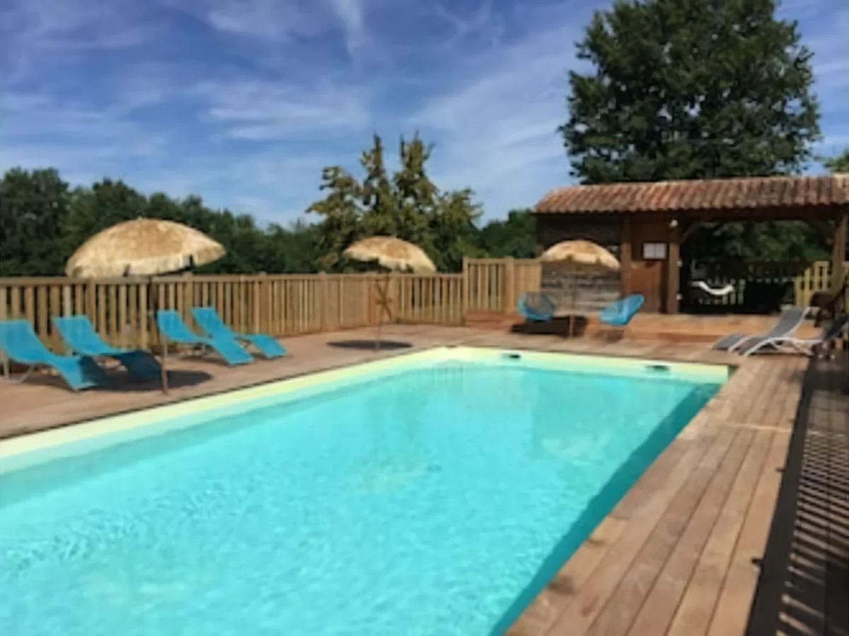 Piscine du gîte Le Pigeonnier - Les Maisons de Valadier